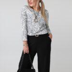 bluzka-damska-z-dlugim-rekawem-plus-size-we-wzory-bialy (7)