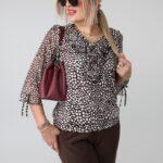 Bluzka z żabotem plus size 42-50