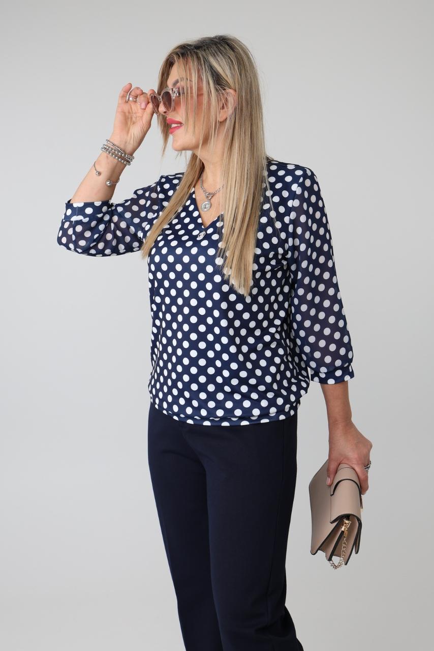 Elegancka bluzka damska plus size z dekoltem w serek – bluzka XXL dla puszystych kobiet w dużych rozmiarach