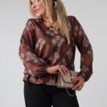 Elegancka bluzka damska plus size we wzory z dekoltem w serek, gumką i ozdobną kokardką w pasie – bluzka XXL dla puszystych 44-54