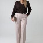 elegancka-bluzka-damska-z-dlugim-rekawem-plus-size-dekolt-w-serek-czekoladowa (5)