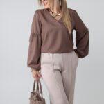 elegancka-bluzka-z-bufiastymi-rekawami-plus-size-bezowa (6)