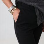 elegancki-komplet-plus-size-blyszczaca-bluzka-proste-spodnie-czarno-srebrny (4)