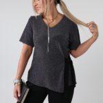 elegancki-komplet-plus-size-blyszczaca-bluzka-proste-spodnie-czarno-srebrny (7)
