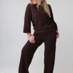 komplet-dzianinowy-plus-size-prazkowany-czekoladowy (5)