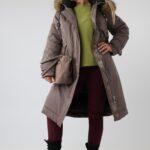 Długa kurtka damska zimowa plus size parka z kapturem – ocieplana pikowana kurtka XXL za kolano dla puszystych 44-52