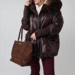 kurtka-zimowa-damska-ocieplana-plus-size-krotka-ze-sciagaczami-na-rekawach-czekoladowa (5)
