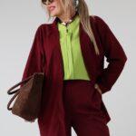 Elegancka sztruksowa narzutka damska plus size o prążkowanej strukturze z rozcięciami po bokach – krótki kardigan XXL dla puszystych 44-52