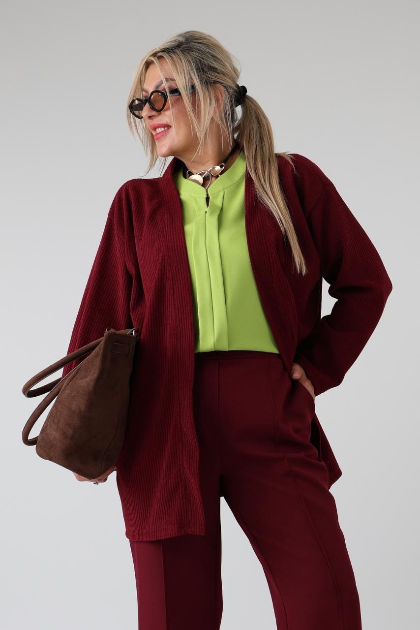 Elegancka sztruksowa narzutka damska plus size o prążkowanej strukturze z rozcięciami po bokach – krótki kardigan XXL dla puszystych 44-52