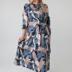 niebieska-sukienka-rozkloszowana-plus-size (4)