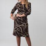 prosta-sukienka-plus-size-w-mazie-brazowa (4)