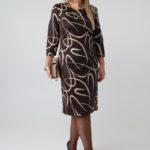 prosta-sukienka-plus-size-w-mazie-brazowa (5)