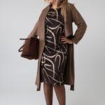 prosta-sukienka-plus-size-w-mazie-brazowa (6)