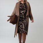 prosta-sukienka-plus-size-w-mazie-brazowa (7)