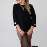 sweter-damski-plus-size-czarny-z-podwinietym-rekawem (4)