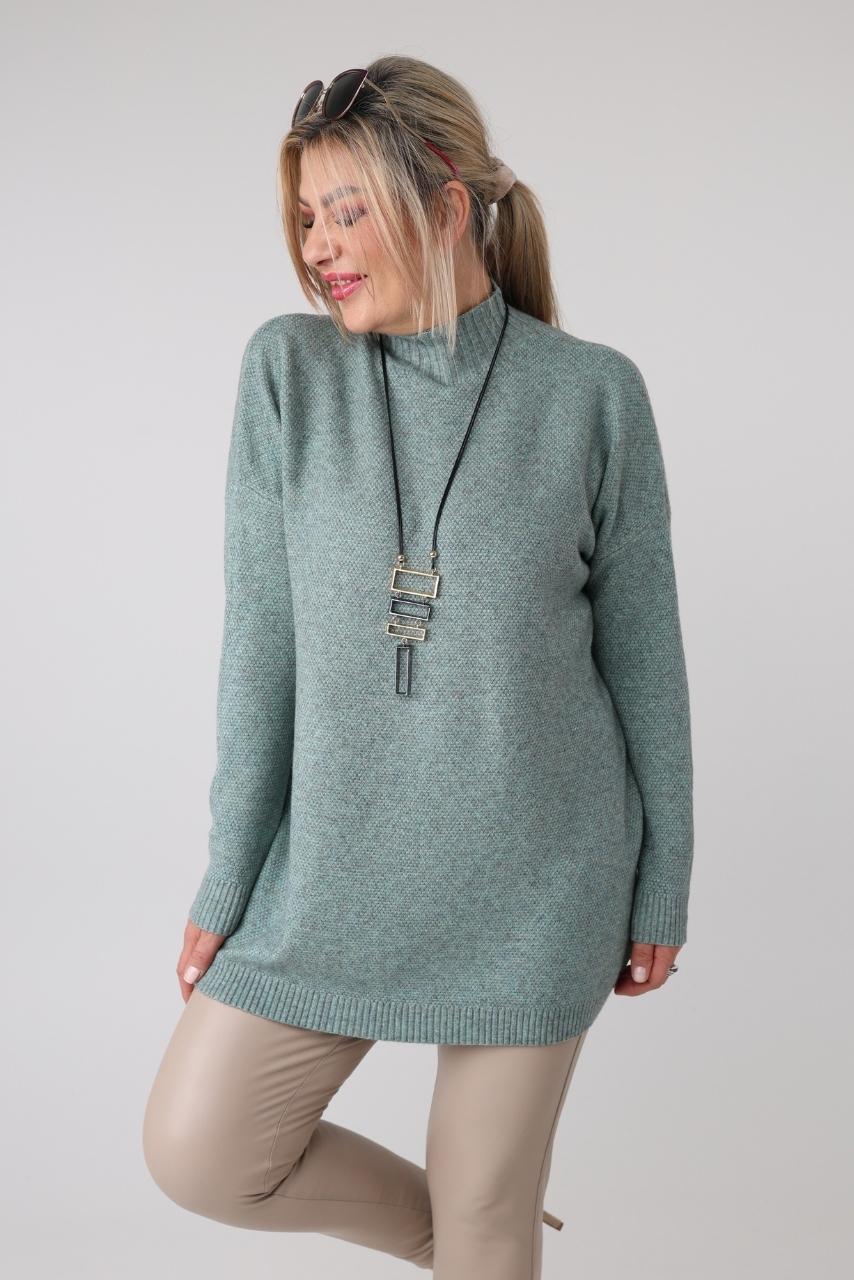 Elegancki sweter półgolf damski plus size o luźnym kroju – sweter damski XXL dla puszystych kobiet