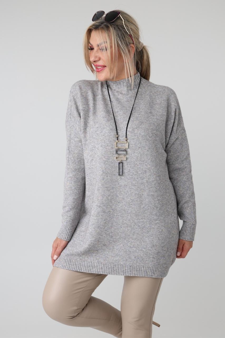 Elegancki sweter półgolf damski plus size o luźnym kroju – sweter damski XXL dla puszystych kobiet