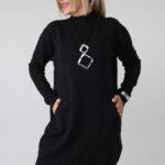 Dłuższy sweter tunika plus size z półgolfem i kieszeniami – luźny elegancki sweter damski XXL dla puszystych kobiet