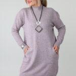 Dłuższy sweter tunika plus size z półgolfem i kieszeniami – luźny elegancki sweter damski XXL dla puszystych kobiet