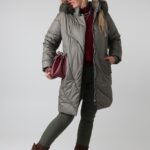 zimowa-kurtka-damska-ocieplana-plus-size-pikowana-z-odpinanym-kapturem-khaki (7)