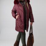 zimowa-kurtka-damska-ocieplana-plus-size-pikowana-z-odpinanym-kapturem-sliwkowa (5)
