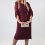 bordowa-sukienka-olowkowa-plus-size-z-falbanka (4)