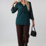 elegancka-bluzka-damska-plus-size-z-zabotem-plisowana-butelkowa-zielen (5)