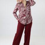 elegancka-koszula-damska-plus-size-we-wzory-z-dlugim-rekawem-bordowo-bezowa (4)
