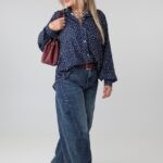 elegancka-koszula-damska-plus-size-z-dlugim-rekawem-w-groszki-granatowa (6)