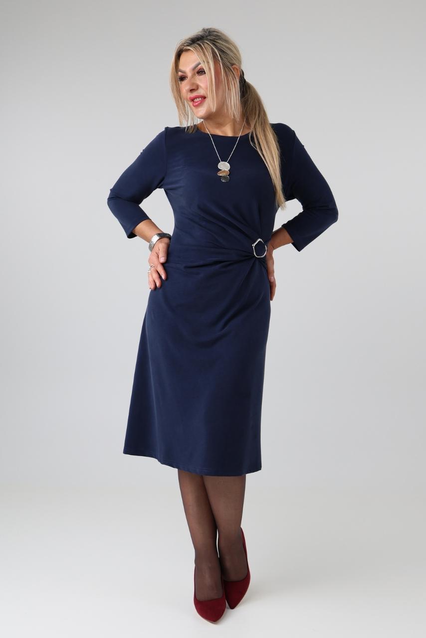 Elegancka sukienka damska plus size z marszczeniem w talii, ozdobną klamrą i rękawem 3/4 – sukienka wizytowa XXL dla puszystych kobiet 44-52