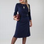 elegancka-sukienka-damska-plus-size-z-marszczeniem-i-ozdobna-klamra-granatowa (5)