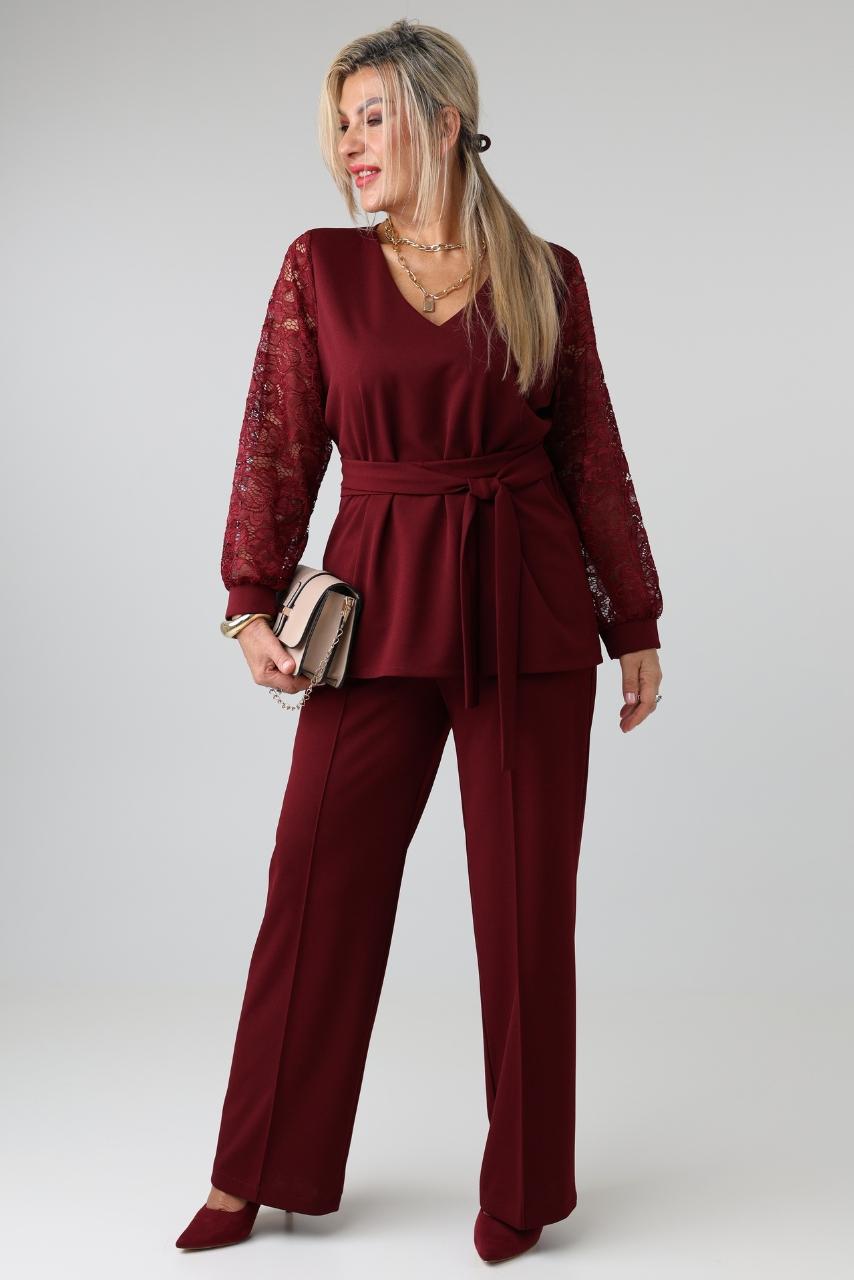 Elegancki komplet damski plus size ze spodniami, wiązaną bluzką i koronkowymi rękawami – komplet wizytowy XXL dla puszystych 44-52