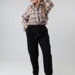 ocieplane-spodnie-dresowe-damskie-plus-size-z-wysokim-stanem-czarne (7)