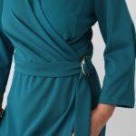 sukienka-wizytowa-plus-size-kopertowa-elegancka-morska (3)